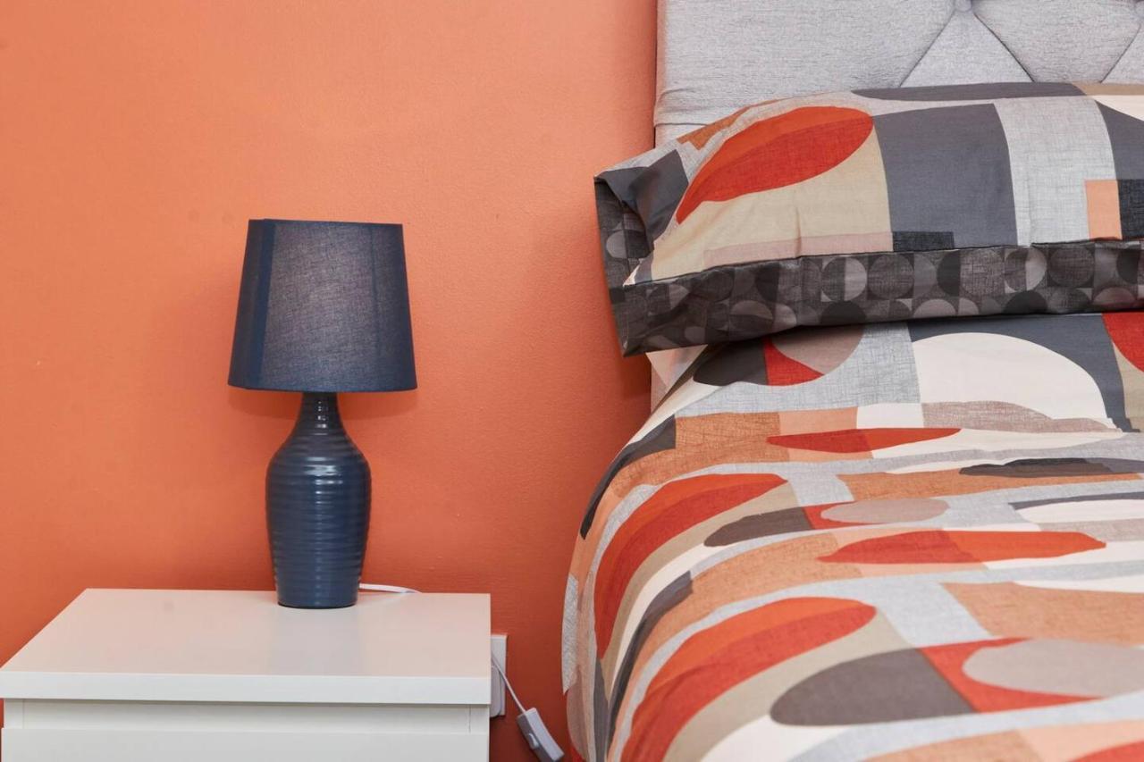 Apartamento Stylish Centre House - Parking & Garden